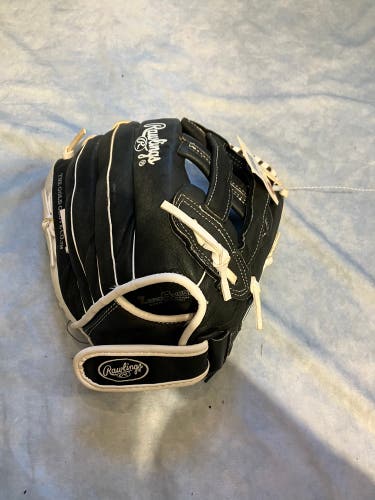 Black Rawlings Highlight RH Softball Glove 12.5" (Used)