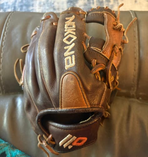 Nokona 10.5” Alpha S-100I