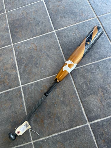 2022 DeMarini Zoa Composite Bat USSSA Certified (-8) Composite 22 oz 30" (Used)