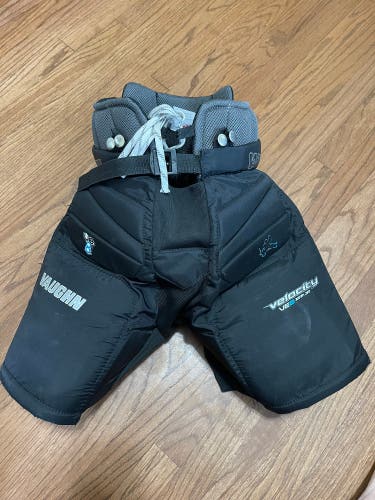 Vaughn Velocity VE8 Junior Size M/L Goalie Pants