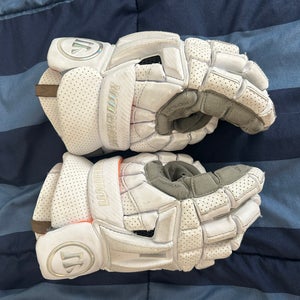 Warrior Burn XP Lacrosse Gloves Large (Used)