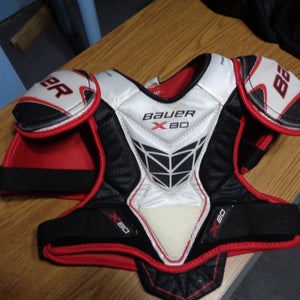 Medium Senior Bauer Vapor X 80 Shoulder Pads (Used)