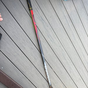 Junior Bauer Vapor FlyLite Left Hand P92 Hockey Stick P92 (Used)
