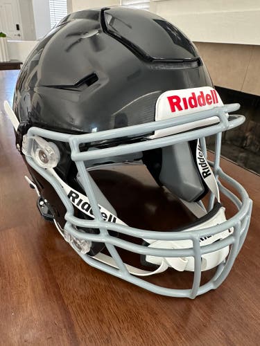 Youth Medium Riddell SpeedFlex Helmet (New)