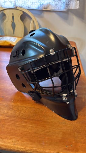 Senior 2022 Coveted Mask 906 Sr Goalie Mask (Used)
