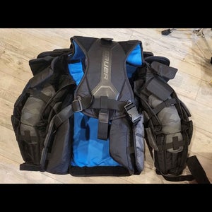 Large 2025 Bauer Elite Goalie Chest Protector (Used)