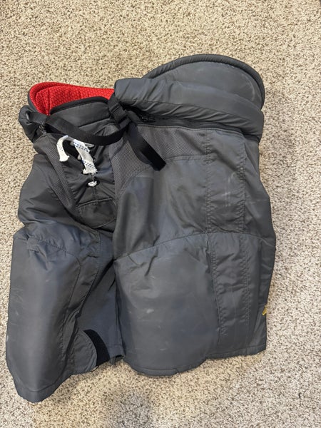 Pro Stock Large Vegas Gray Senior CCM HP45X Hockey Pants(used)