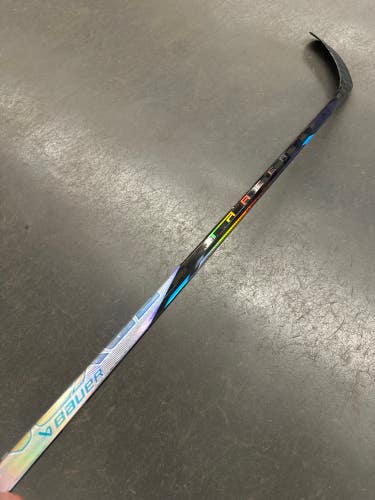 Bauer Nexus Tracer Hockey Stick | Intermediate RH P92 | 55' (Used)