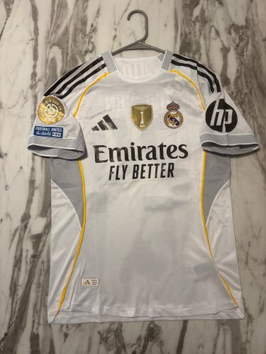 Huijsen 24 Real Madrid 25/26 Home Club WC & Intercontential Winners Patch Jersey