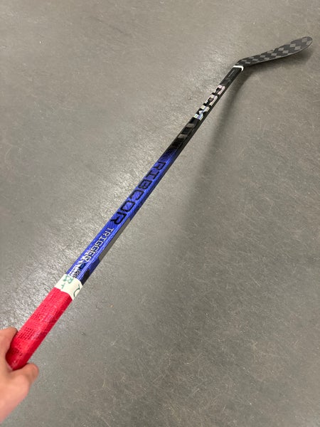 Junior CCM RibCor Trigger 9 Pro Hockey Stick Right Handed P28 (Used)