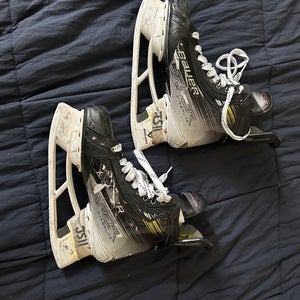 Bauer Vapor Hyperlite 2 Hockey Skates   8 (Used)