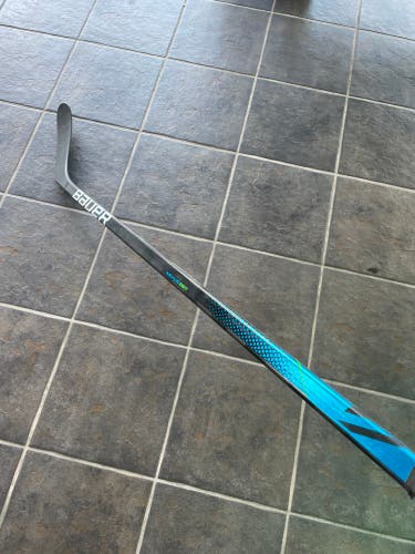 Junior Bauer Nexus Geo Hockey Stick Right Handed (Used)