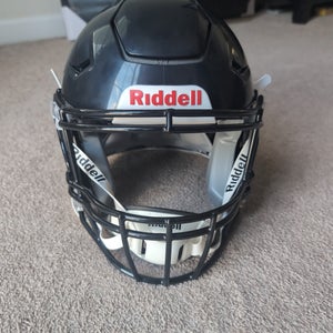 Medium Youth Riddell SpeedFlex Helmet (New)