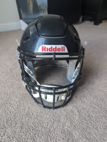 Medium Youth Riddell SpeedFlex Helmet (New)