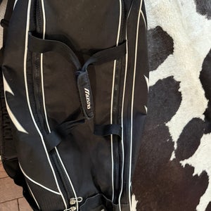 Mizuno Duffle Bat Bag