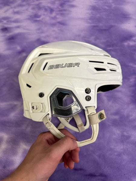 White Medium Bauer Re-Akt 150 Helmet (Used)