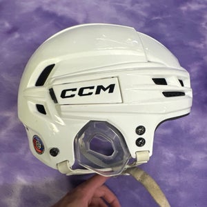 White Medium CCM Tacks 720 Helmet (Used)