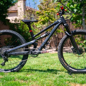 2022 Jeffsy Primus 24 Black Magic