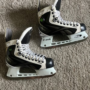 Reebok White k Hockey Skates Regular Width  7 (Used)