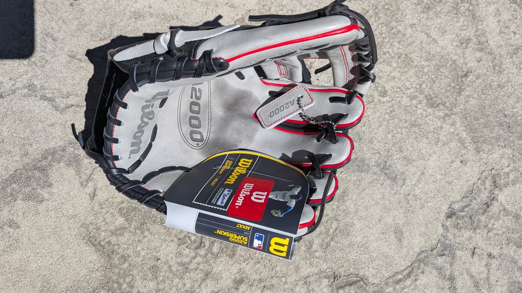 Infield RH Wilson A2000 Baseball Glove 11.25" (New)