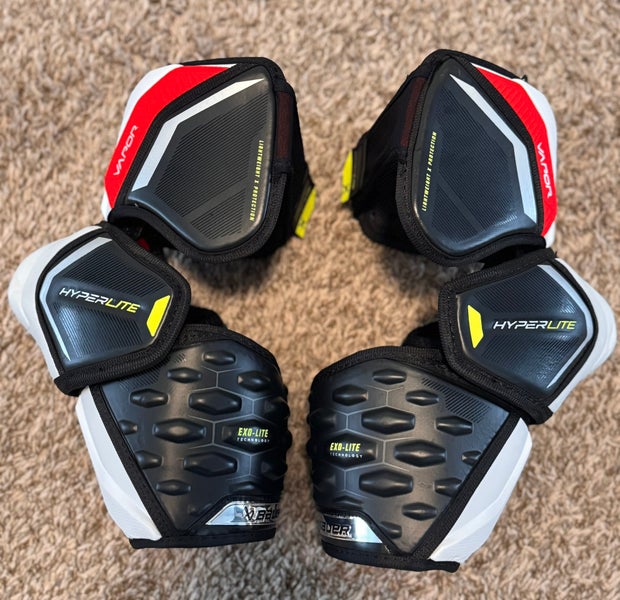 Medium Senior Bauer Vapor Hyperlite Elbow Pads  (Used)