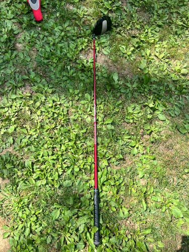 Men's Wilson Staff Triton Left Hand Driver Regular Flex 10.5 Loft (Used)