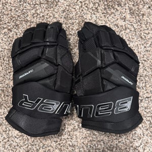 Bauer Supreme Mach Gloves 13"  (Used)