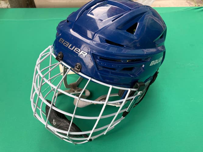 Blue Medium Bauer Re-Akt 150 Helmet (Used)