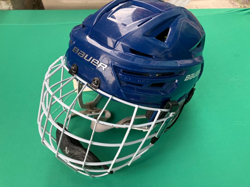 Blue Medium Bauer Re-Akt 150 Helmet (Used)