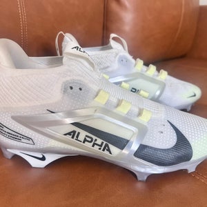 Men's Size M 12.0 (W 13.0) Nike Nike Alpha Menace Elite (Used)