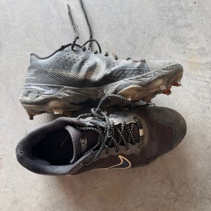 Black Men's Size M 10.5 (W 11.5) Adult Nike Low Top Alpha huarache elite 3 low Metal (Used)