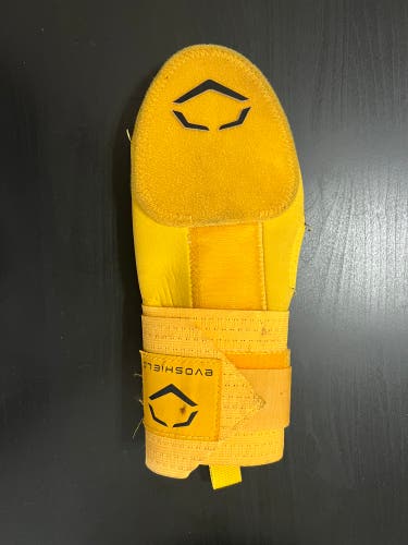 Yellow Senior EvoShield Sliding Mitt (Used)