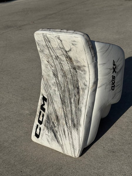 CCM Axis XF Regular (Used)