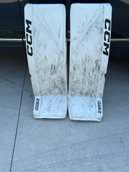 35"  CCM Axis 2 Pro Goalie Leg Pads  (Used)