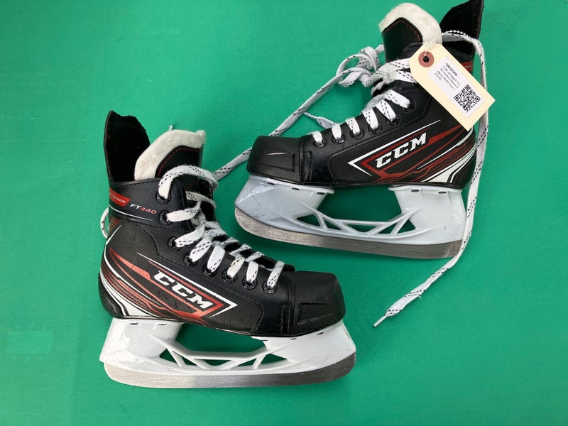 CCM JetSpeed FT440 Hockey Skates Regular Width Size 1 (Used)