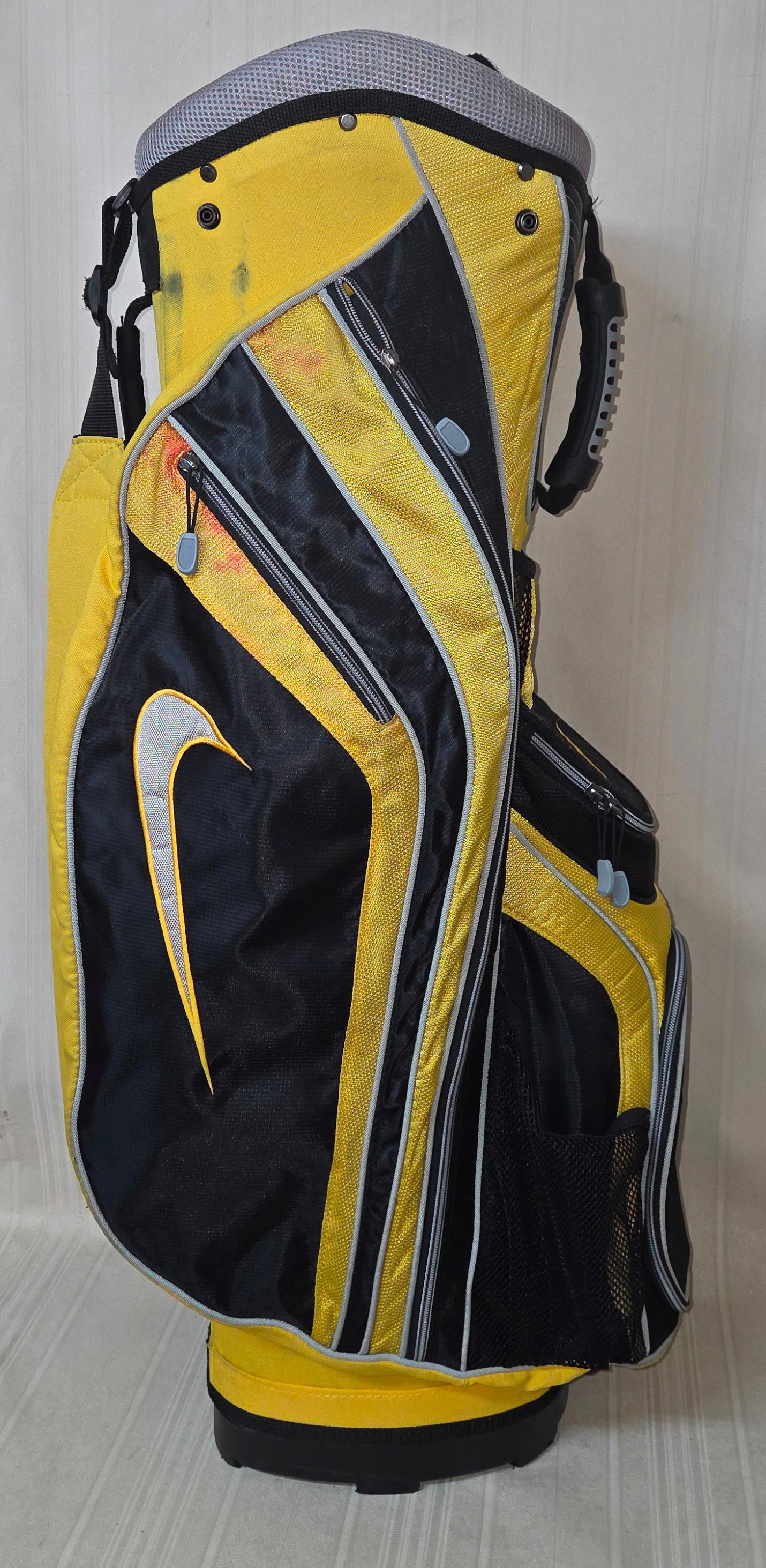 Nike ゴルフバッグ ブラック/イエロー Nike Golf Bag Livestrong Lance Armstrong 5 Way Golf Bag With