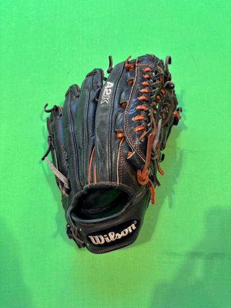 Black Wilson A2K D33 RH Pitcher's Baseball Glove 11.75"