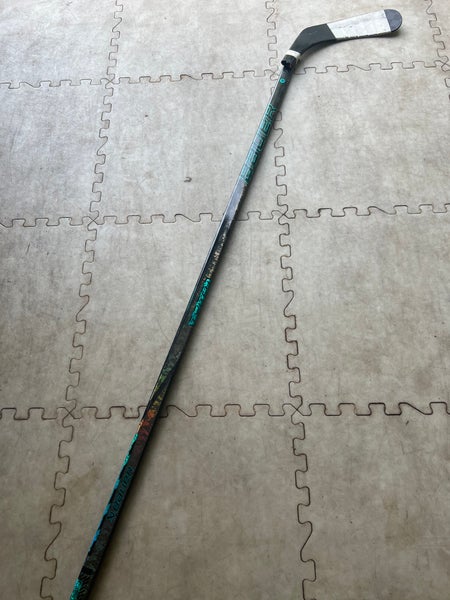 Senior Bauer Twitch Right Handed Hockey Stick P92 (Used)
