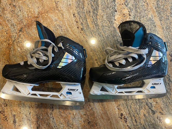 True TF9 Hockey Goalie Skates Size 5 (Used)