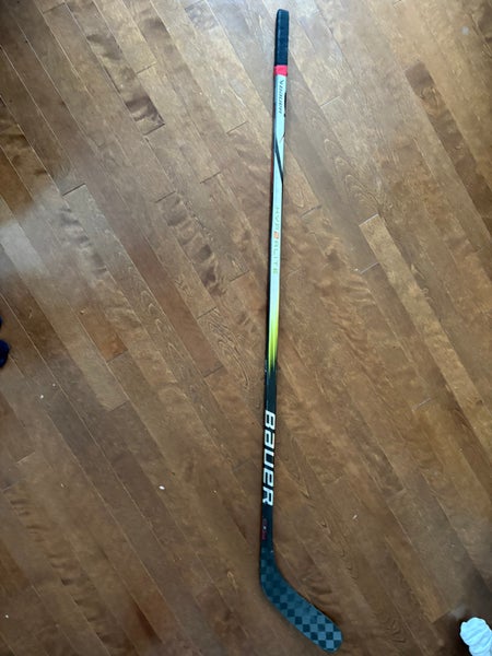 Senior Bauer Vapor Hyperlite 2 Left Hand Hockey Stick P88  (Used)