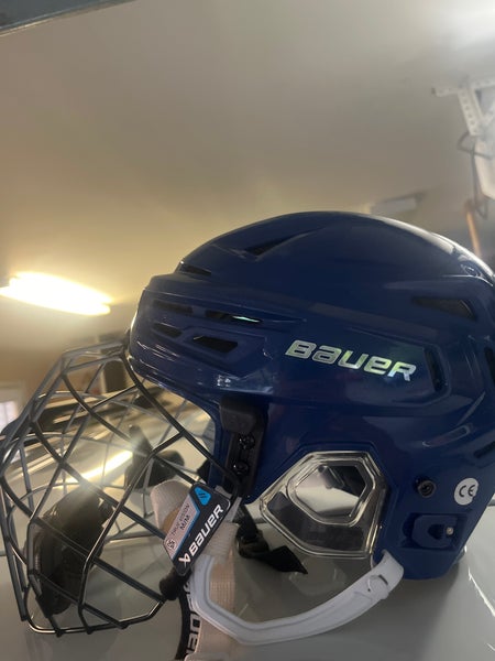 Medium Bauer Helmet (Used)