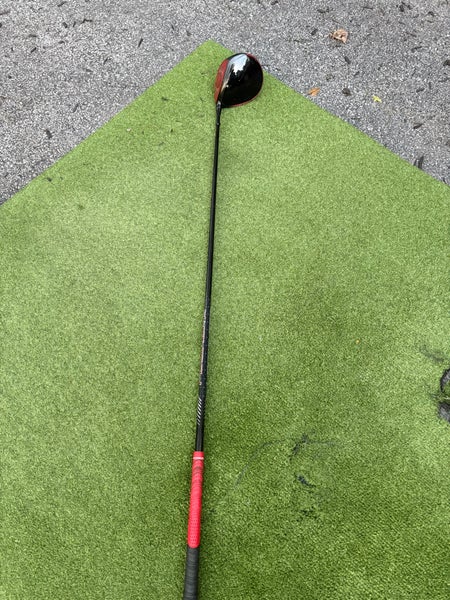 Men's 2023 TaylorMade Stealth 2 Right Handed Driver Stiff Flex 10.5 Loft (Used)
