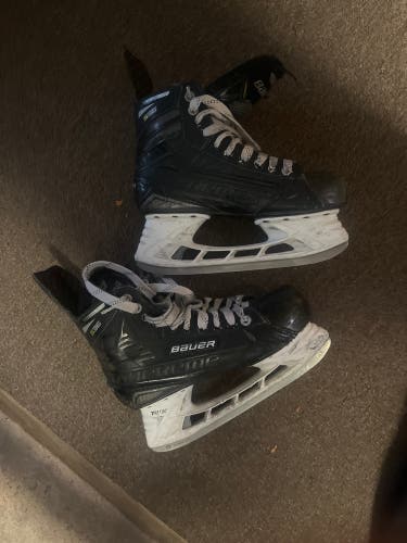 Bauer Supreme S36 Hockey Skates Regular Width Size 6.5 (Used)
