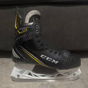CCM Super Tacks AS1 Hockey Skates Regular Width 8 (Used)