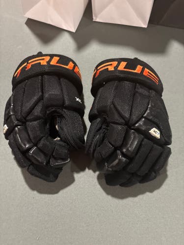 True XC7 Gloves 12" (Used)