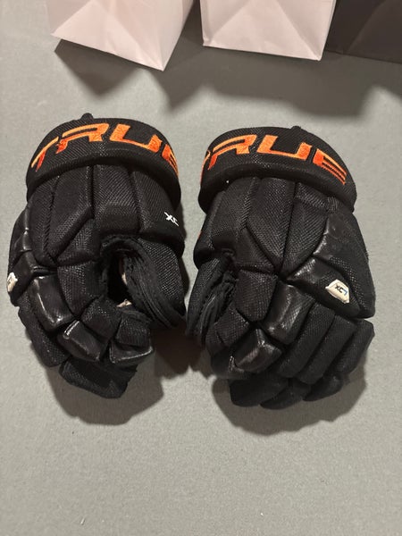 True XC7 Gloves 12" (Used)