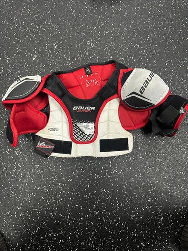 Used Bauer HOCKEY SHOULDER PADS Youth Shoulder Pads SM 11849-S000010309
