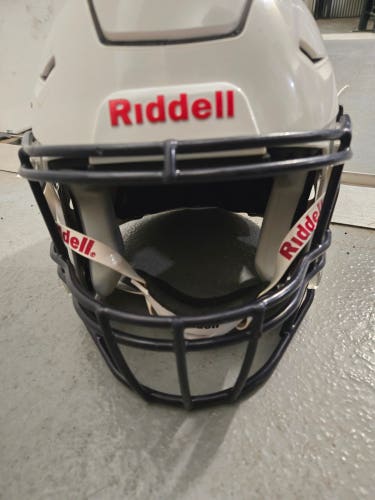 Large Adult Riddell SpeedFlex Helmet (Used)