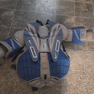 XL 2008 Bauer Goalie Chest Protector (Used)