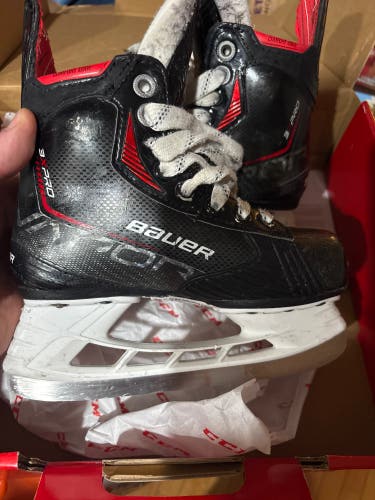 Bauer Vapor 3X Pro Hockey Skates Regular Width 12 (Used)